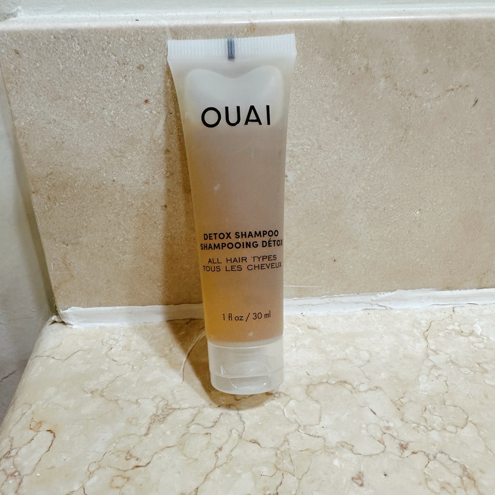 ⭐️5 for $10 OUAI Detox Shampoo